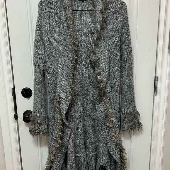 DIDI pretty different Sweaters - Midi Waterfall Gray Cardigan Faux Fur Laced Trim